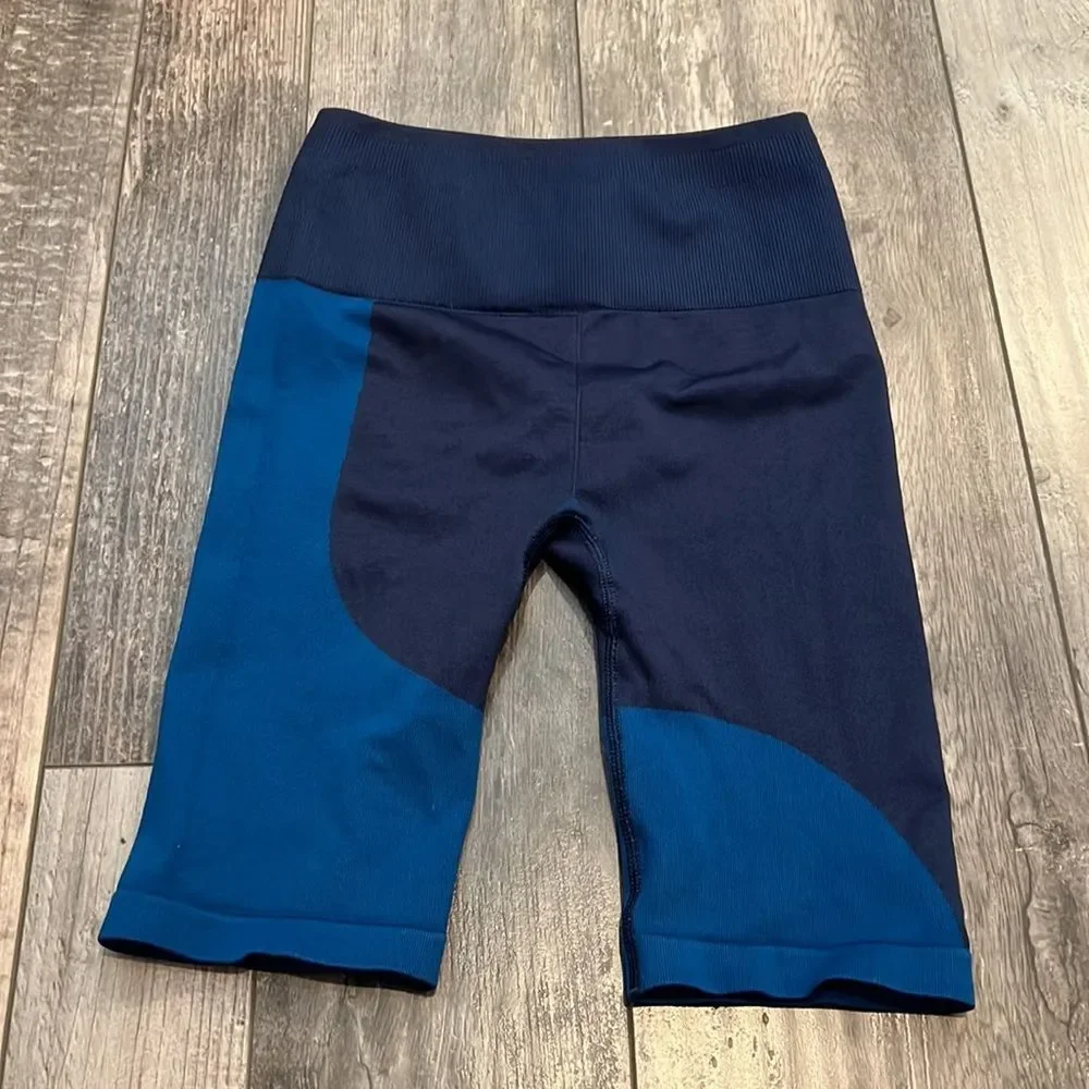 Fabletics High Rise Two Tone Bike Shorts Size XS